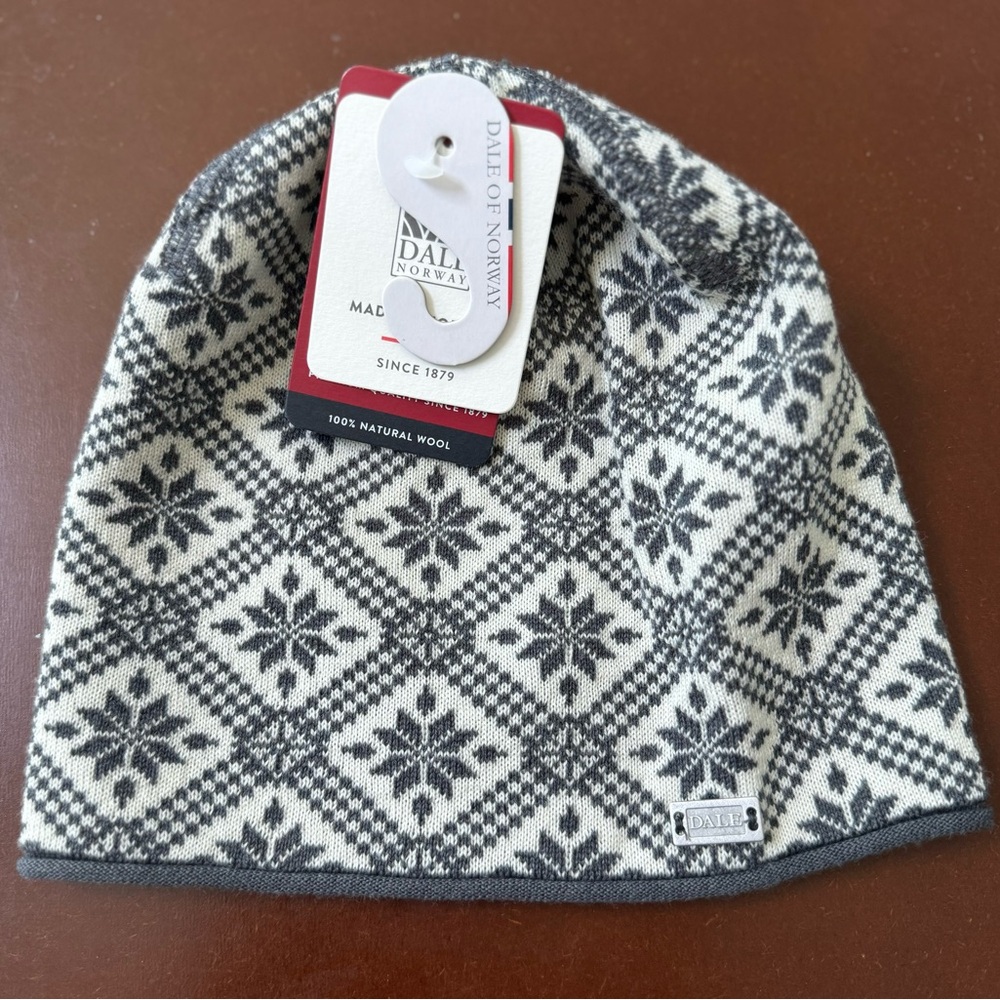 Brand New Dale of Norway Christiania Hat
